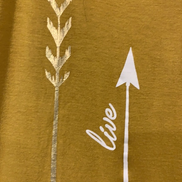 Mustard ‘Live Laugh Love’ Twist Hem Scoop Neck Tee - Picture 3 of 6